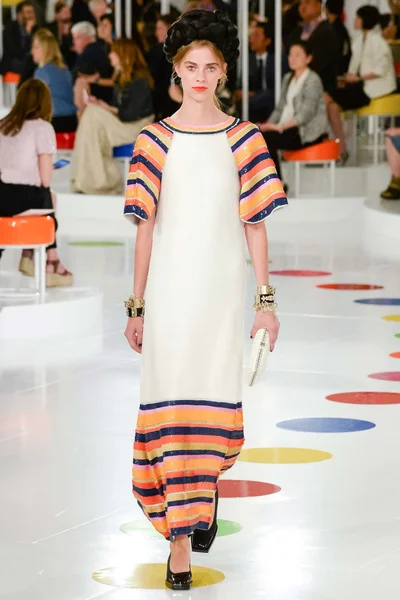 Look 37